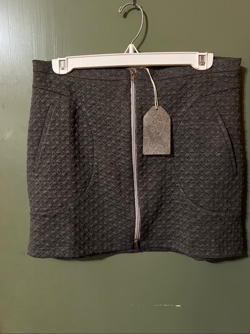 Hem & Thread Quilt Style Zip up Skirt size Large Double zipper